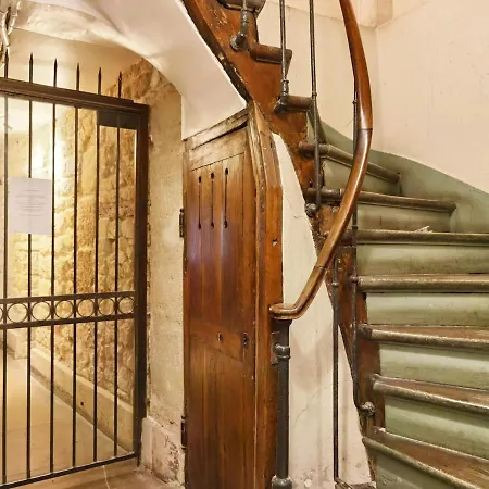 Apartamento Near Metro & Marais & De & Seine